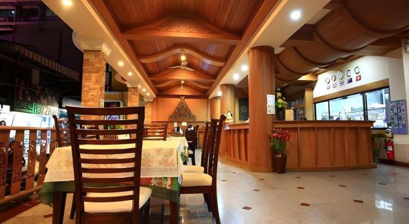 P.72 Hotel Паттайя Экстерьер фото
